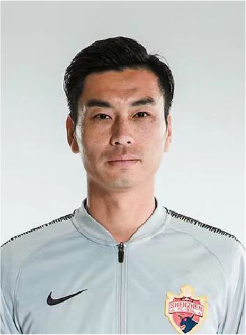 老头疯狂上下耸动呻吟视频